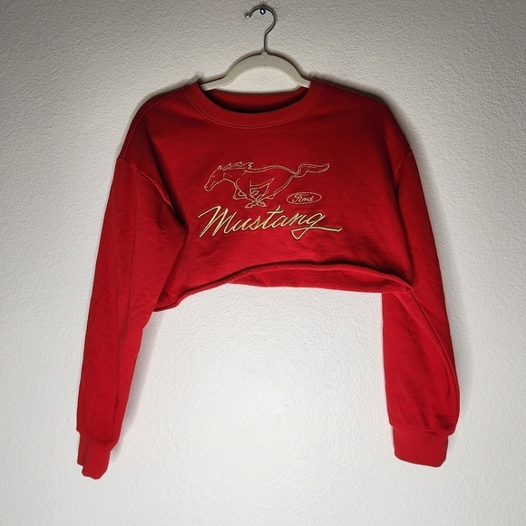 F21 x Ford Red Mustang Crop Sweatshirt S - Picture 1 of 4